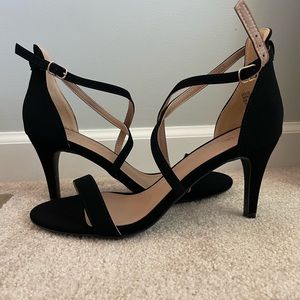 DreamPairs Black High Heels